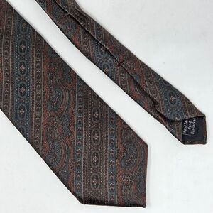 OSCAR DE LA RENTA SILK TIE GREEN TAN RED PAISLEY SATIN STRIPE SMOOTH 3.25" X 56"